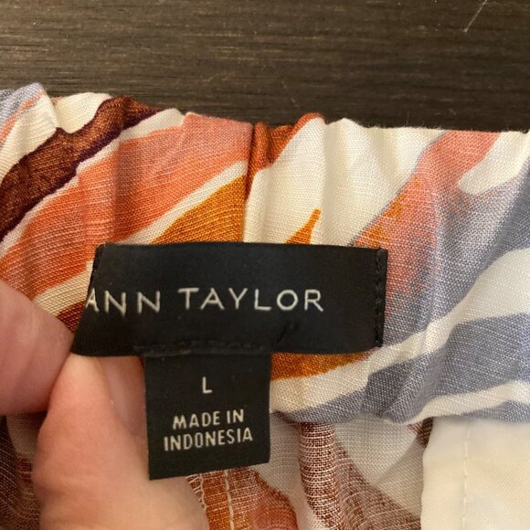 Womens Ann Taylor Tapered Leg Chino Pants Animal Print  L - Picture 6 of 8